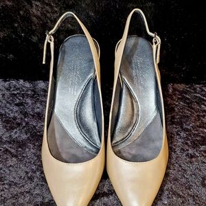 Kenneth Cole New York Tan Slingback Heels